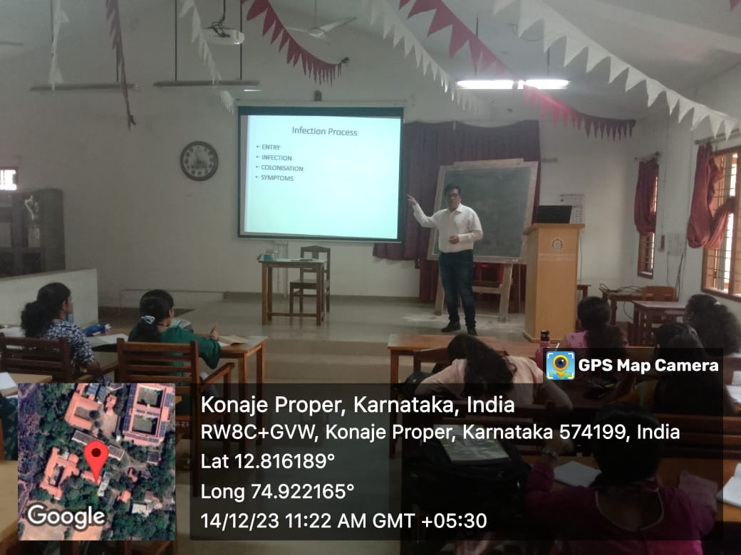 20.Applied_Botany_Seminar_Hall
