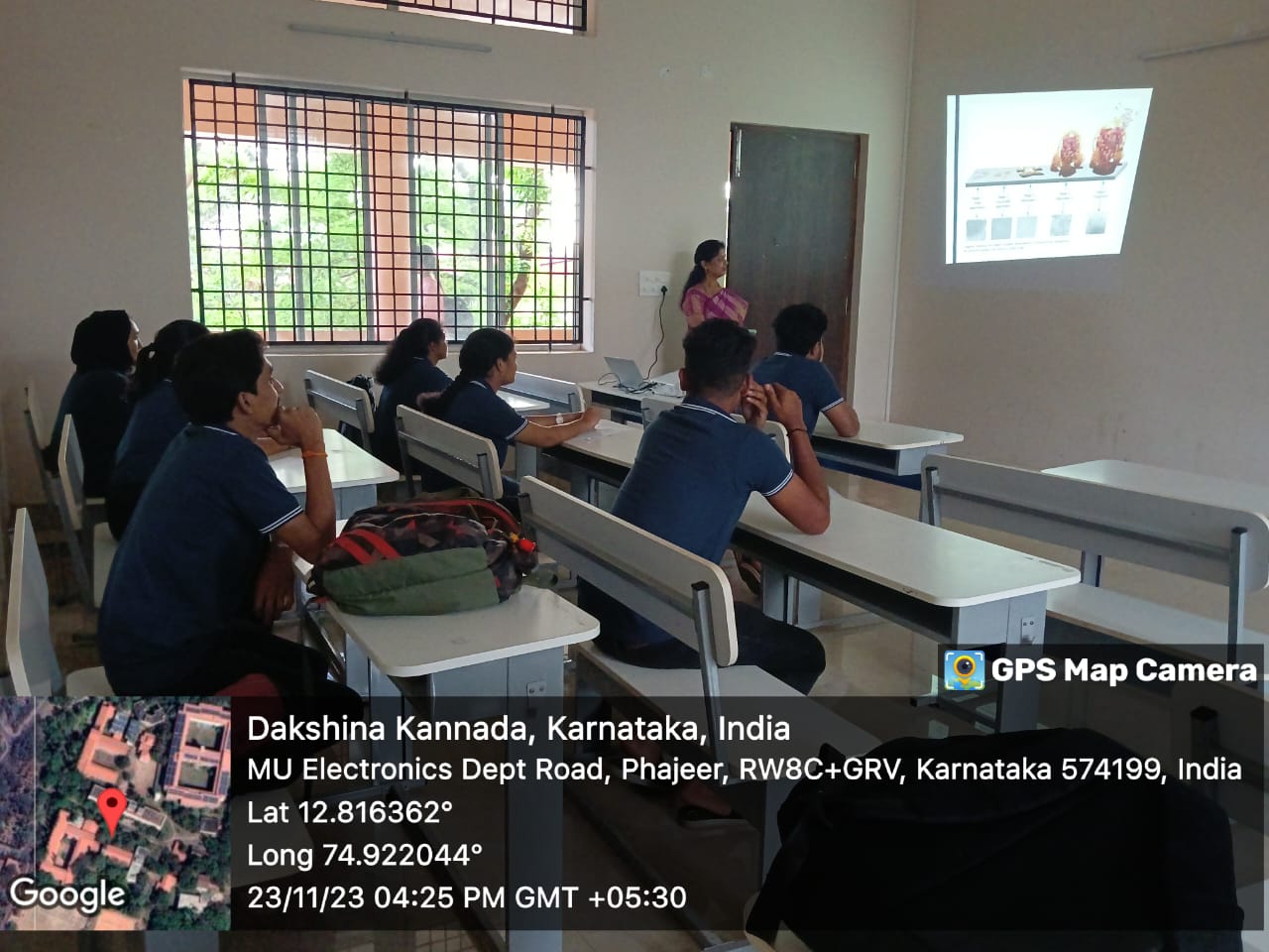 41.Environmental_Science_Class_Room-1